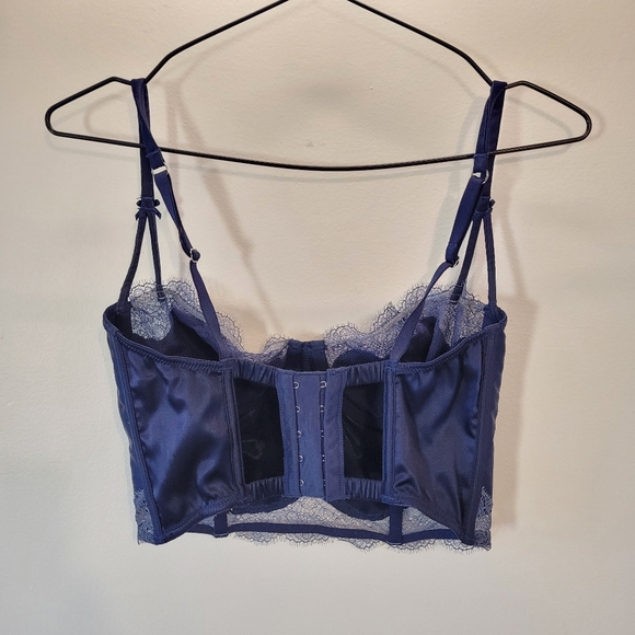 Victoria's Secret Navy Blue Unlined Balconette Bra/Bustier - 32D - Picture 4 of 8